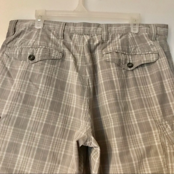 Men’s Dockers Grey & Cream Plaid Cargo Shorts 36 - Picture 6 of 8